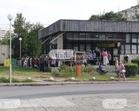 Изплащат великденската добавка за пенсионерите от утре