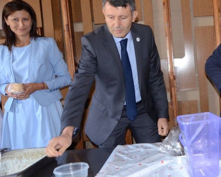 След разкрития на TrafficNews: Съпартийци на Титюков се отказаха от обяда за 20 лв. в Столипиново