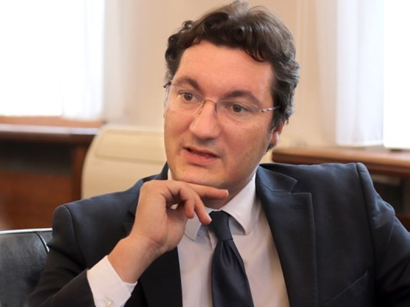 Крум Зарков: Хаосът на изборите бе заради хартиената бюлетина