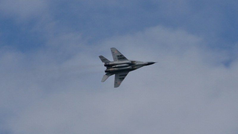 МО: Не сме водили разговори за безвъзмездно предоставяне на изтребители МиГ-29 на Украйна