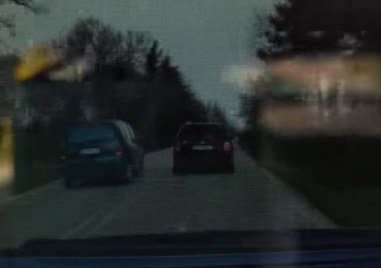 Изключително опасна маневра е заснета от видеорегистратор на кола Шофьор