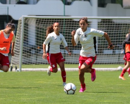 Още един клуб от елита обяви, че ще прави женски отбор