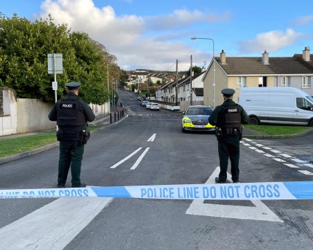 Откриха 4 тръбни бомби преди посещението на Байдън в Северна Ирландия