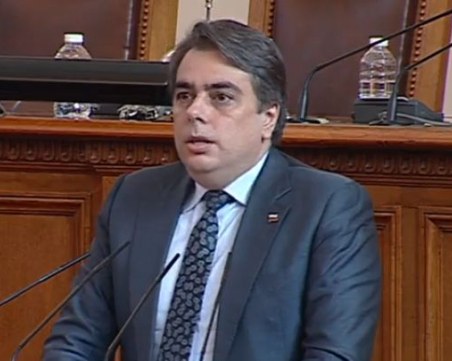 Новият парламент по стария път! Не избраха председател, Асен Василев с нестандартно предложение