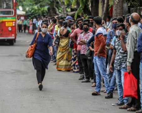 Нов вариант на COVID сее хаос в Индия, щял да плъзне скоро навсякъде