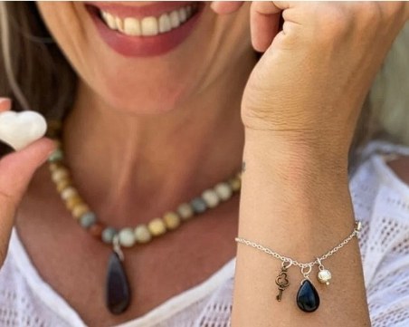 Скритите послания: Какви лечебни кристали се носят в 