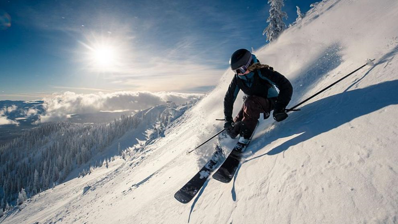 Скиор постъпи нагло на ски писта в Банско, пише .Прочетете