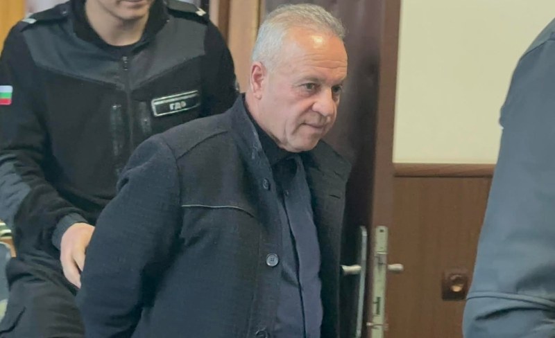 Съдят мъжа, измамил студентка със 17 хил. лева в Пловдив