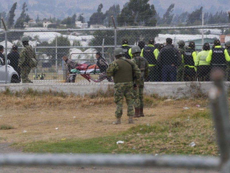 Най-малко 12 затворници са били убити в еквадорски затвор в