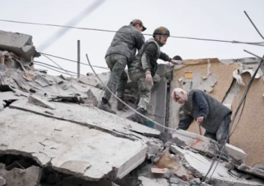 Най малко 9 цивилни са загинали снощи при руски удар срещу