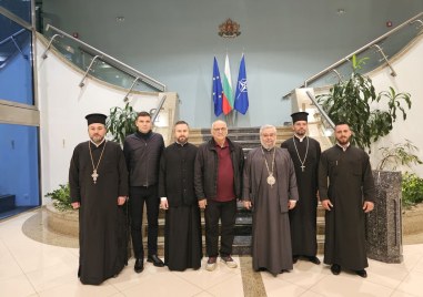 Българската делегация определена да донесе Благодатния огън от Божи гроб