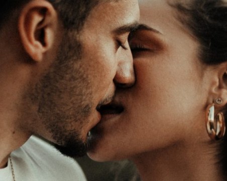 Дамите от кои зодии се целуват най-добре?