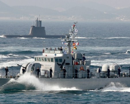 Напрежение в Жълто море! Южна Корея с предупредителни изстрели срещу севернокорейски кораб