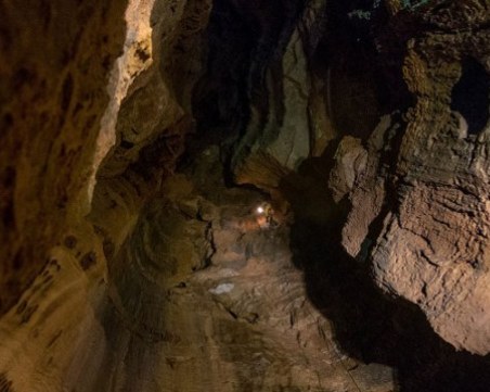 Спасиха ранена жена след 30 часа в пещера