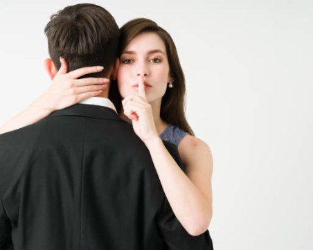 Защо жените изневеряват?