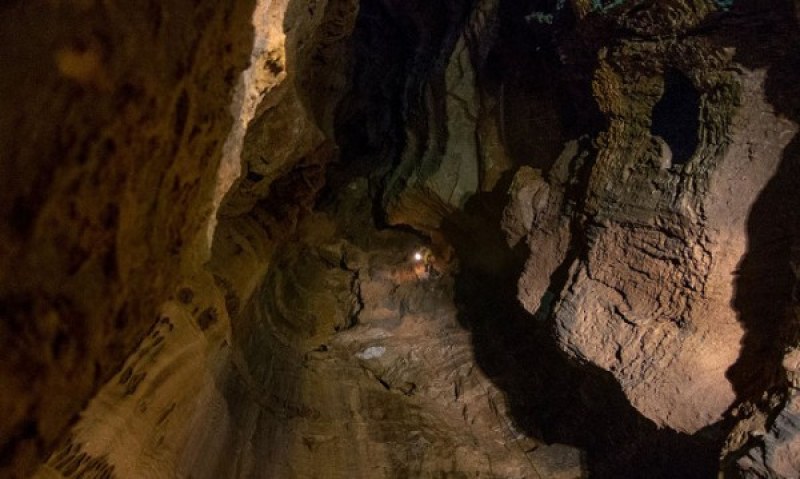 Спасиха ранена жена след 30 часа в пещера