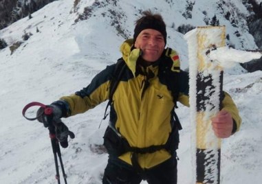 Българският алпинист Господин Динев избегна лавина в Хималаите  Прочетете ощеСпасителна операция