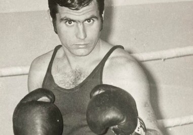Отиде си пловдивската боксова легенда Атанас Бочев Той е починал