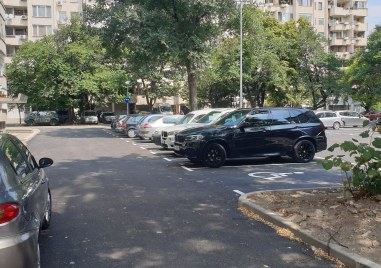 Истинска борба пада за паркоместата в новия паркинг на ул