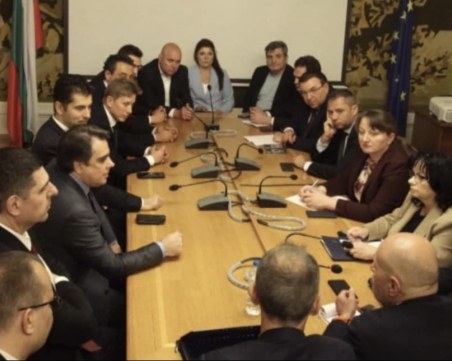 Делян Добрев след срещата с ПП-ДБ:  Чудя се каква е причината за този катарзис при тях?