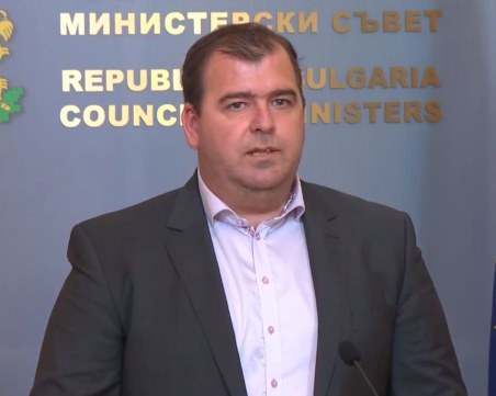 Гечев: От 24 април спираме временно вноса на храни от Украйна