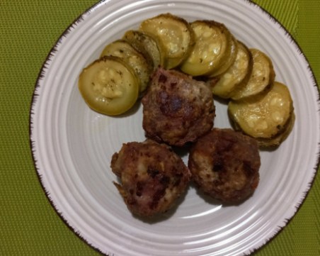 Лесно и вкусно! Пуешки кюфтета с тиквички