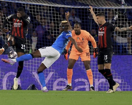 Милан оцеля в Неапол в мач с две изпуснати дузпи, Реал Мадрид също продължава напред