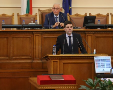 Никола Минчев е кандидатът на ПП-ДБ за шеф на парламента