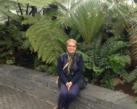 Почина пловдивската акушерка Флора Димитрова