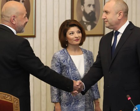 Румен Радев обяви кога са консултациите с парламентарните групи