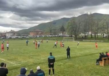 Вторият отбор на Локомотив Пловдив допусна поражение при гостуването си