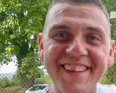 От денонощие няма връзка с българин, тръгнал от Англия към България