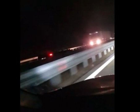 Дрогиран кара със 140 км/ч в насрещното на АМ 