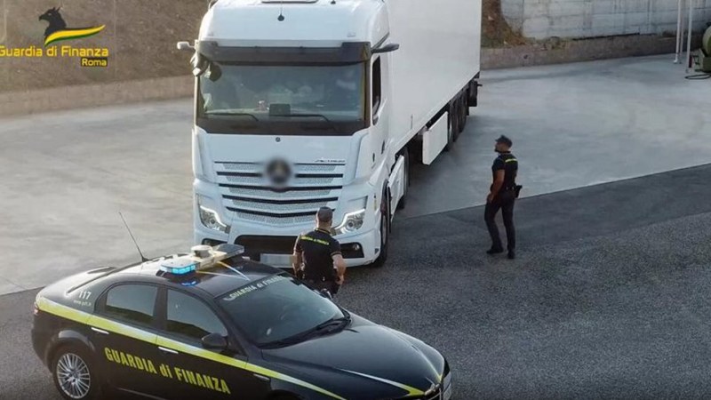 Откриха 650 кг хашиш в камион с български номера в Италия