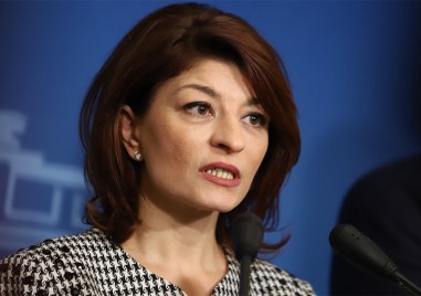 Шансовете да се състави правителство са 50 50 оценява Десислава Атанасова
