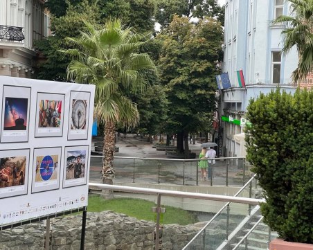 Новата седмица започва с дъжд