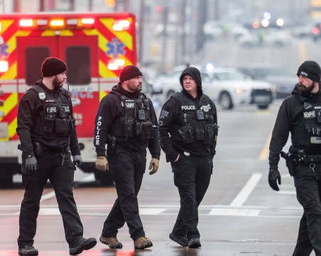 Стрелба по време на абитуриентски бал в САЩ! 9 тийнейджъри са ранени