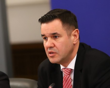 Министърът на икономиката: 3% бюджетен дефицит е трудно постижим