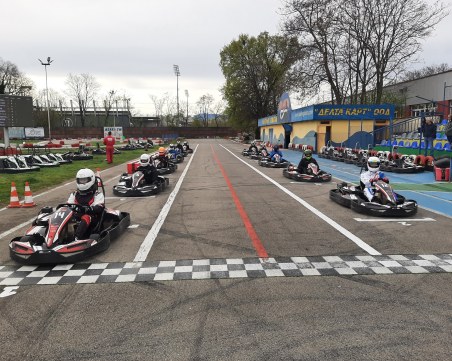 Рали в памет на Аертон Сена на картинг писта 