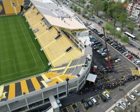 Променят движението в района на Колежа в деня на откриването