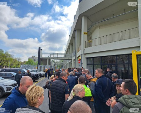 Пускат допълнителни билети за Ботев - Левски утре