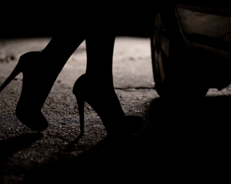 Разбиха престъпна група за трафик на хора за секс, претърсваха адреси в България и Англия