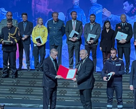 Награденият от Ердоган пловдивски спасител: Не се бях сблъсквал с подобно бедствие