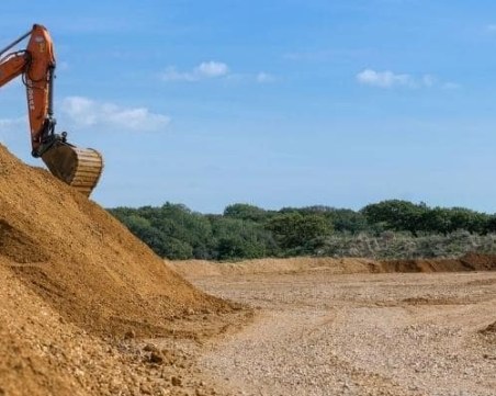 Осем институции решават дали да има нова кариера в Момино село утре