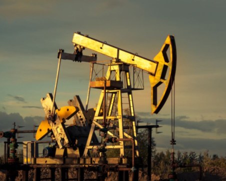 Петролът на ОПЕК падна до 81 долара