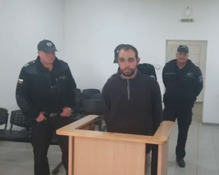 Мъжът, ударил шофьор на линейка в Пловдив: Не помня какво се случи