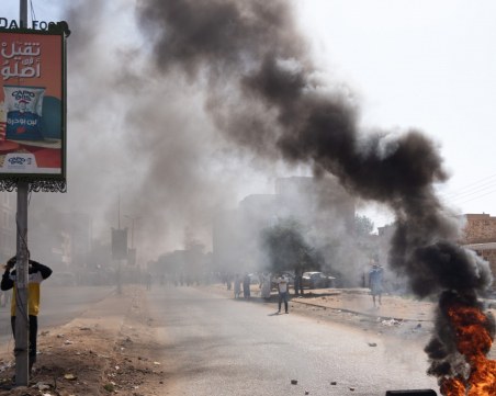 Двама българи са пострадали в Судан