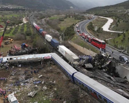 Нови арести в Гърция във връзка с тежката жп катастрофа