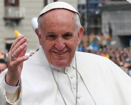 Папата призова Унгария да прояви милосърдие към всички бежанци