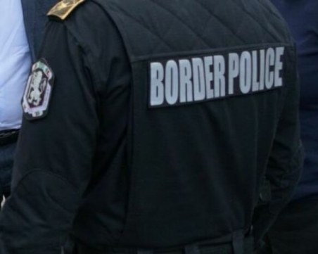 Хванаха граничен полицай, искал подкуп от 500 евро